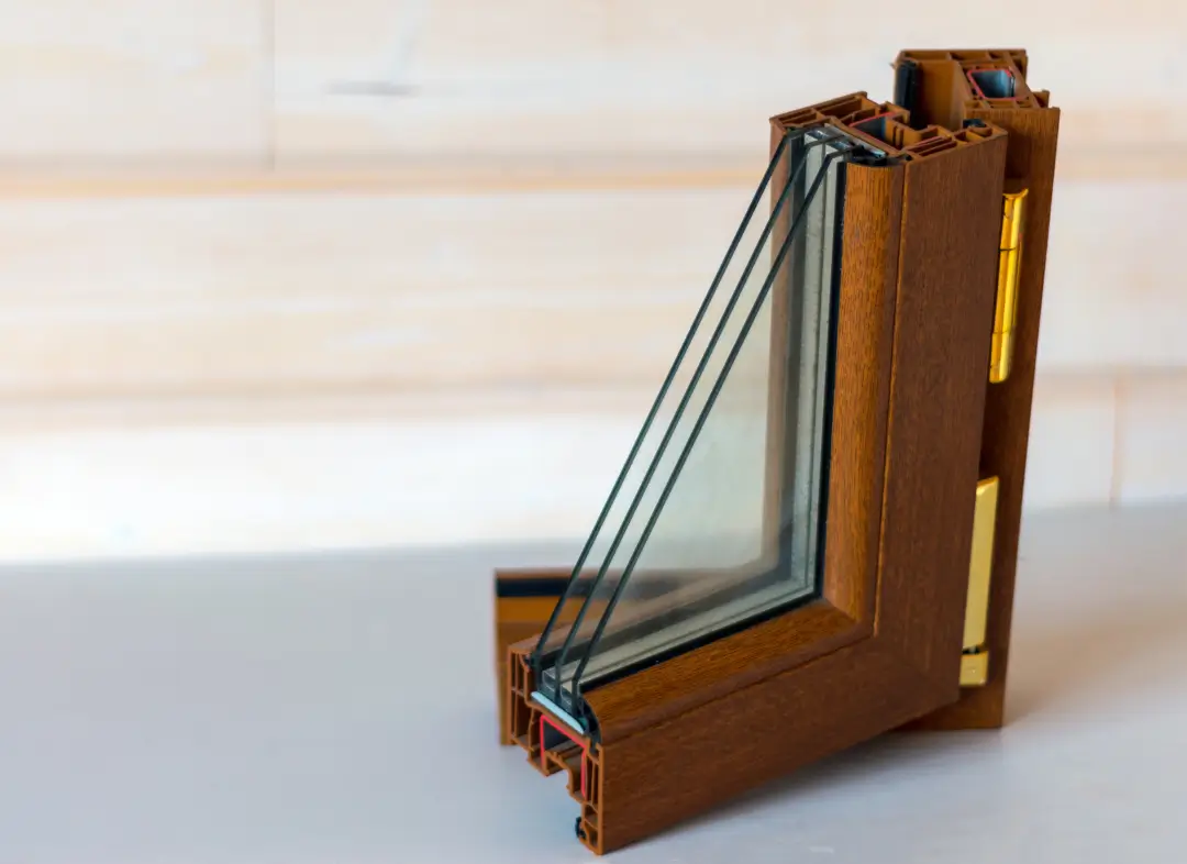 Installation de fenêtre en bois sur mesure Piolenc